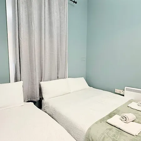 Studio Dublin Апартаменты Дублин